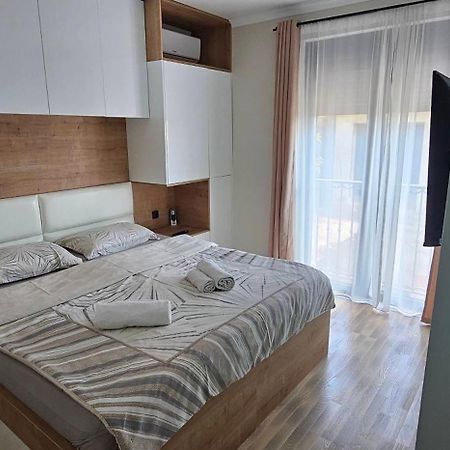 Ralux Apartman ติวัต ภายนอก รูปภาพ