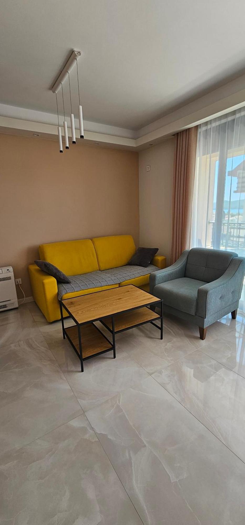 Ralux Apartman ติวัต ภายนอก รูปภาพ