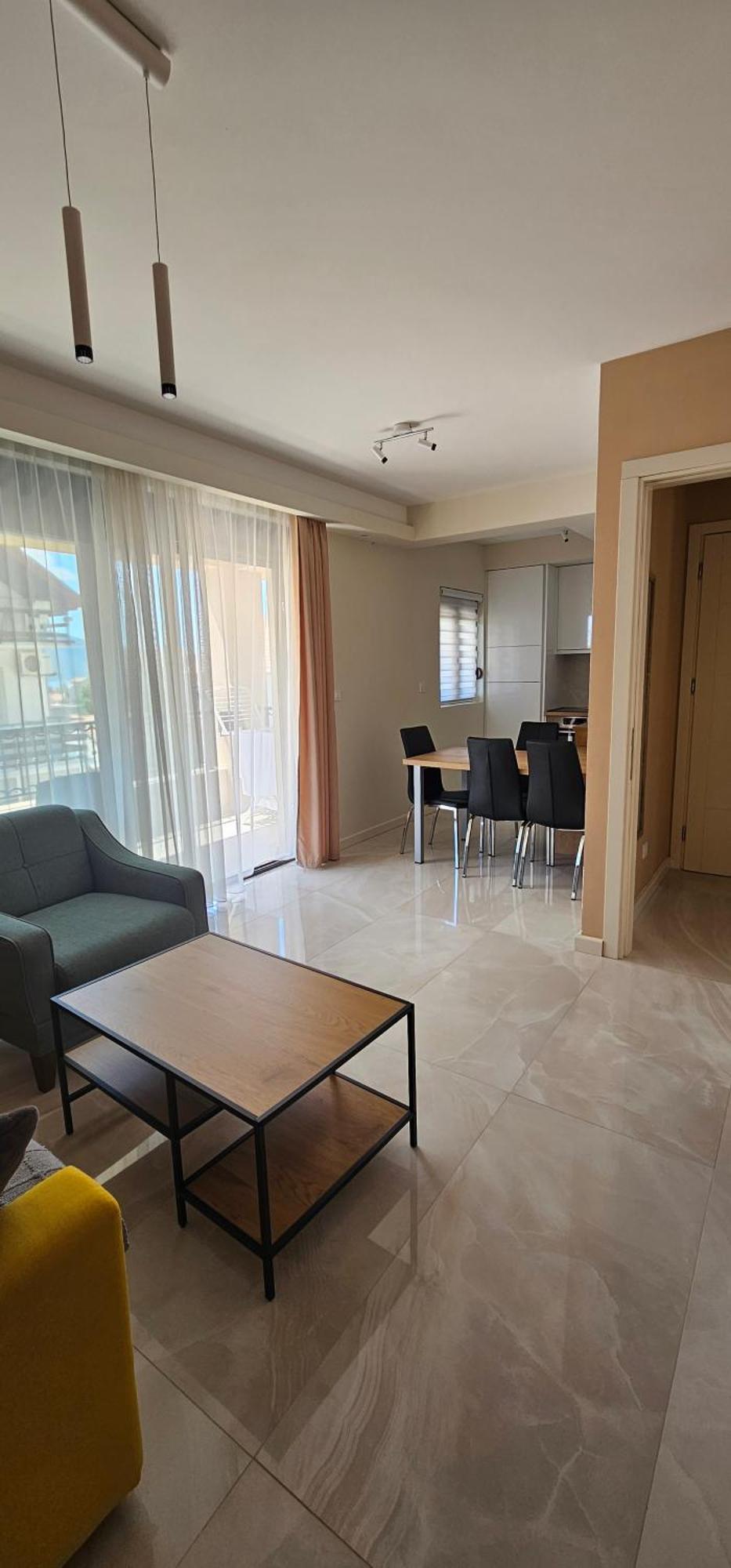 Ralux Apartman ติวัต ภายนอก รูปภาพ