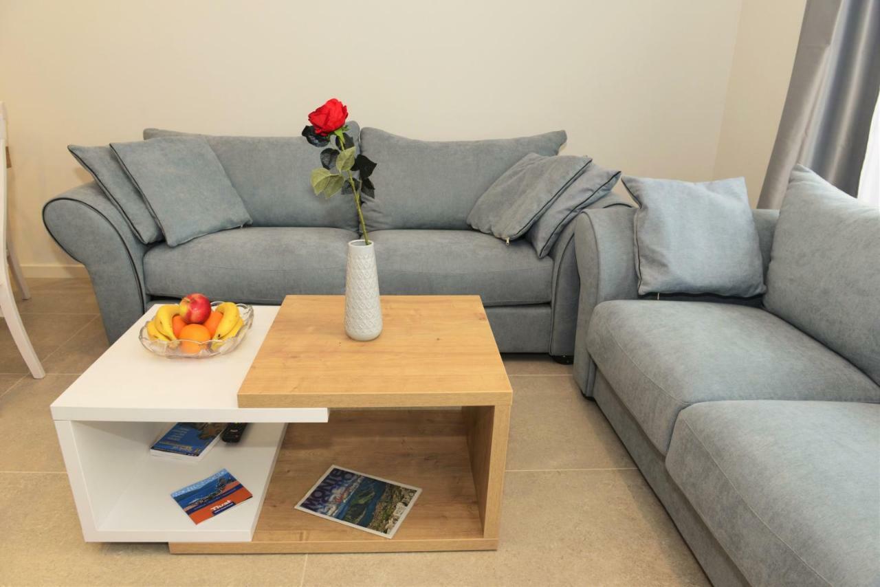 Ralux Apartman ติวัต ภายนอก รูปภาพ