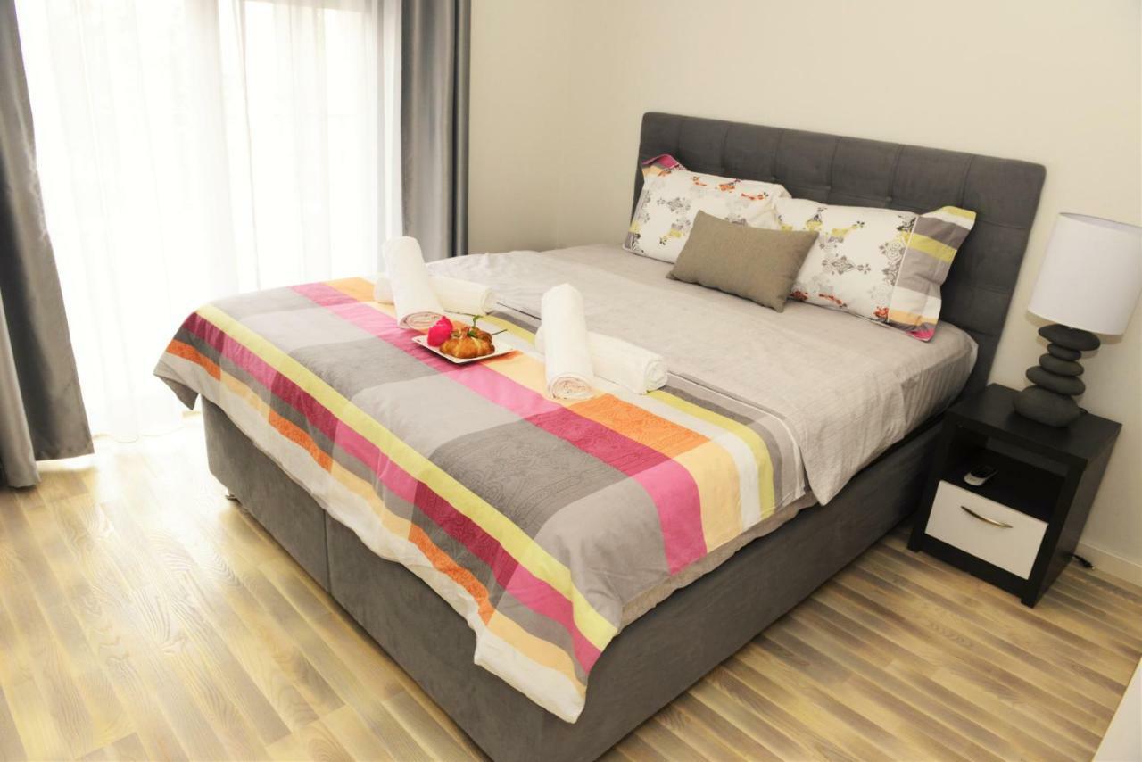Ralux Apartman ติวัต ภายนอก รูปภาพ