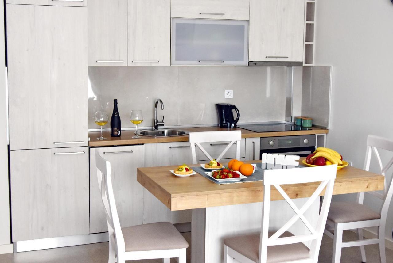 Ralux Apartman ติวัต ภายนอก รูปภาพ
