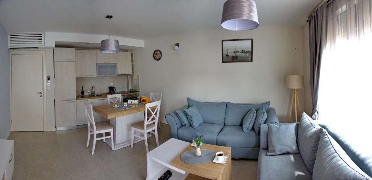 Ralux Apartman ติวัต ภายนอก รูปภาพ